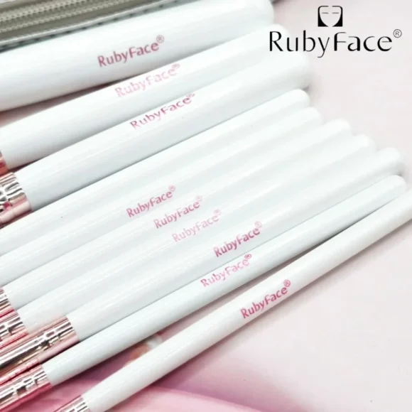 Makeup Brush Set with Cosmetic Bag - Image 6